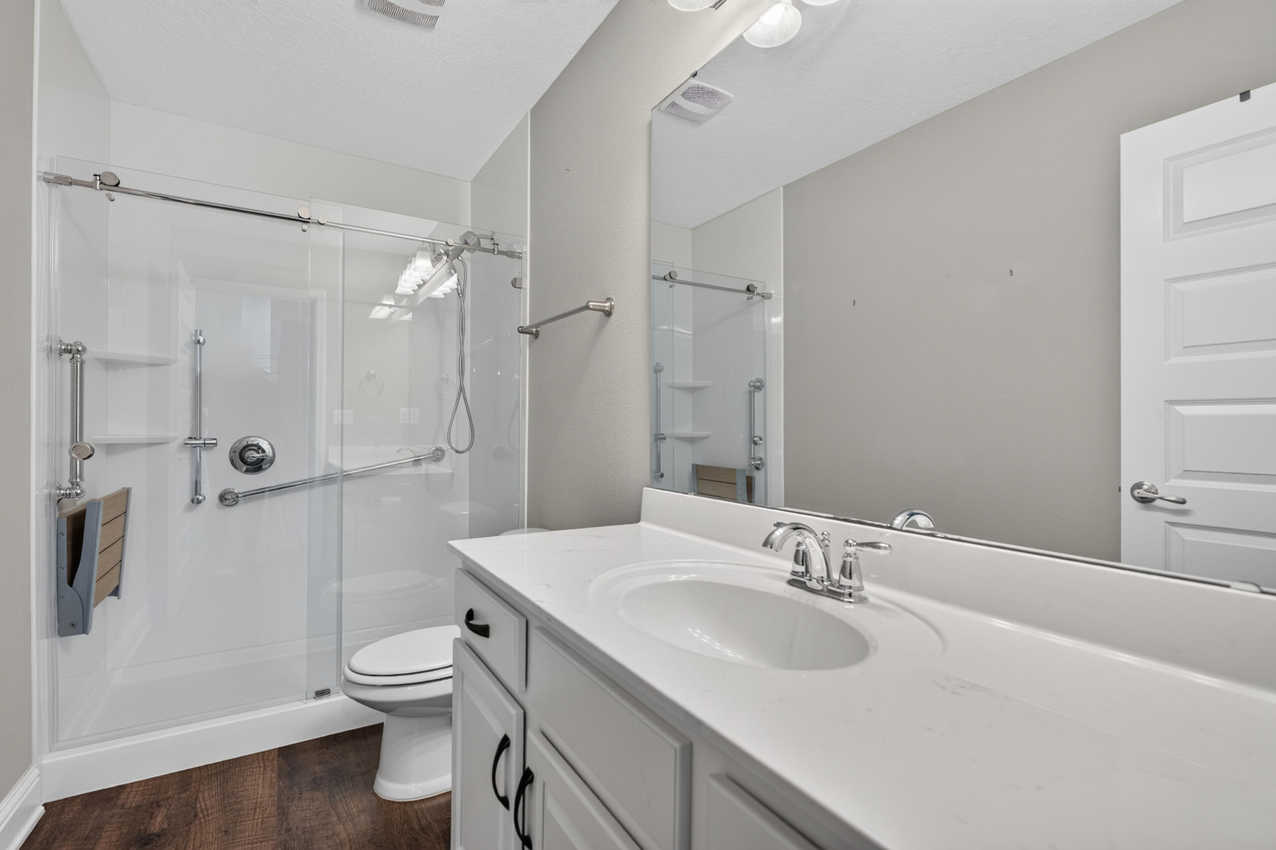 9150 Ridge Road Navarre, FL 32566 - Photo 44 of 66 Full bathroom 2