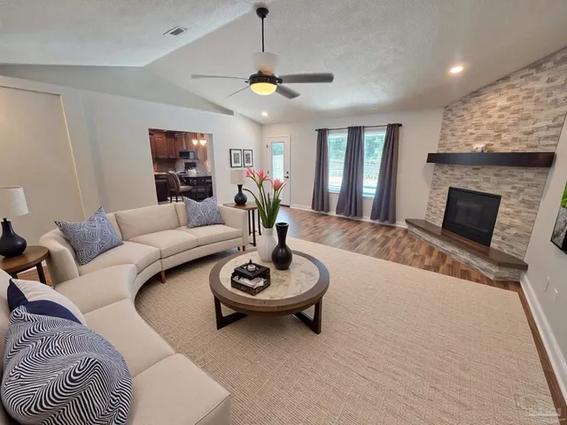 $375,000 | 1908 Joshua Drive, Cantonment, FL 32533