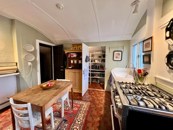 $399,900 | 48 Lincoln Street, Paris, ME 04271
