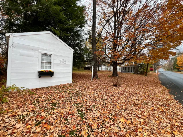 $424,900 | 48 Lincoln Street, Paris, ME 04271