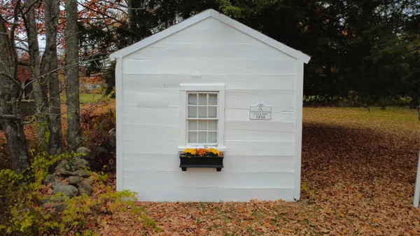 $399,900 | 48 Lincoln Street, Paris, ME 04271