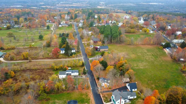 $399,900 | 48 Lincoln Street, Paris, ME 04271