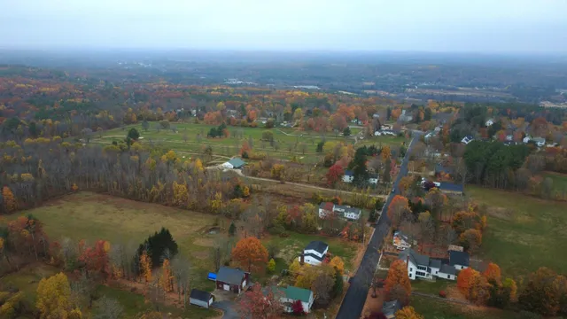 $424,900 | 48 Lincoln Street, Paris, ME 04271