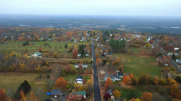 $399,900 | 48 Lincoln Street, Paris, ME 04271