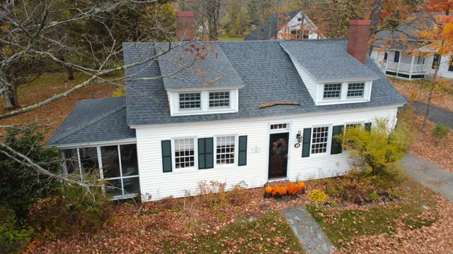 $424,900 | 48 Lincoln Street, Paris, ME 04271