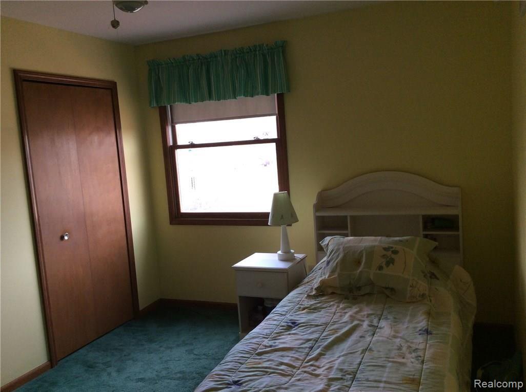 5211 Fitzgerald Road St. Clair, MI 48079 - Photo 14 of 27 IMG_1011.JPG