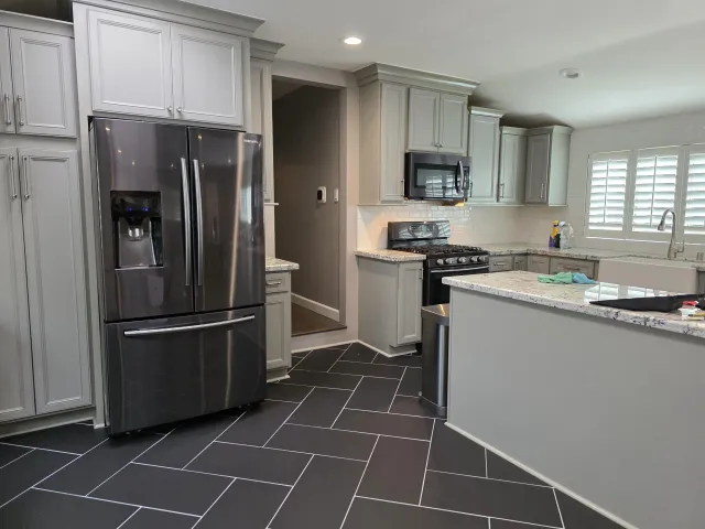 a bath tub sitting in a bathroom