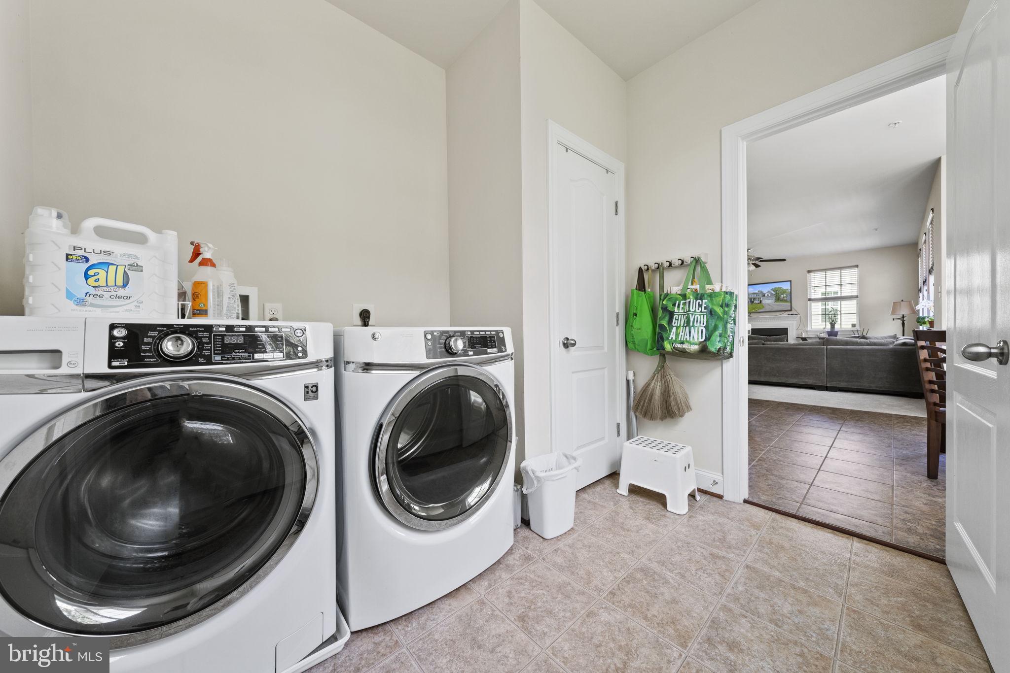 10490 Stansfield Road Laurel, MD 20723 - Photo 14 of 36 Laundry room on main level!
