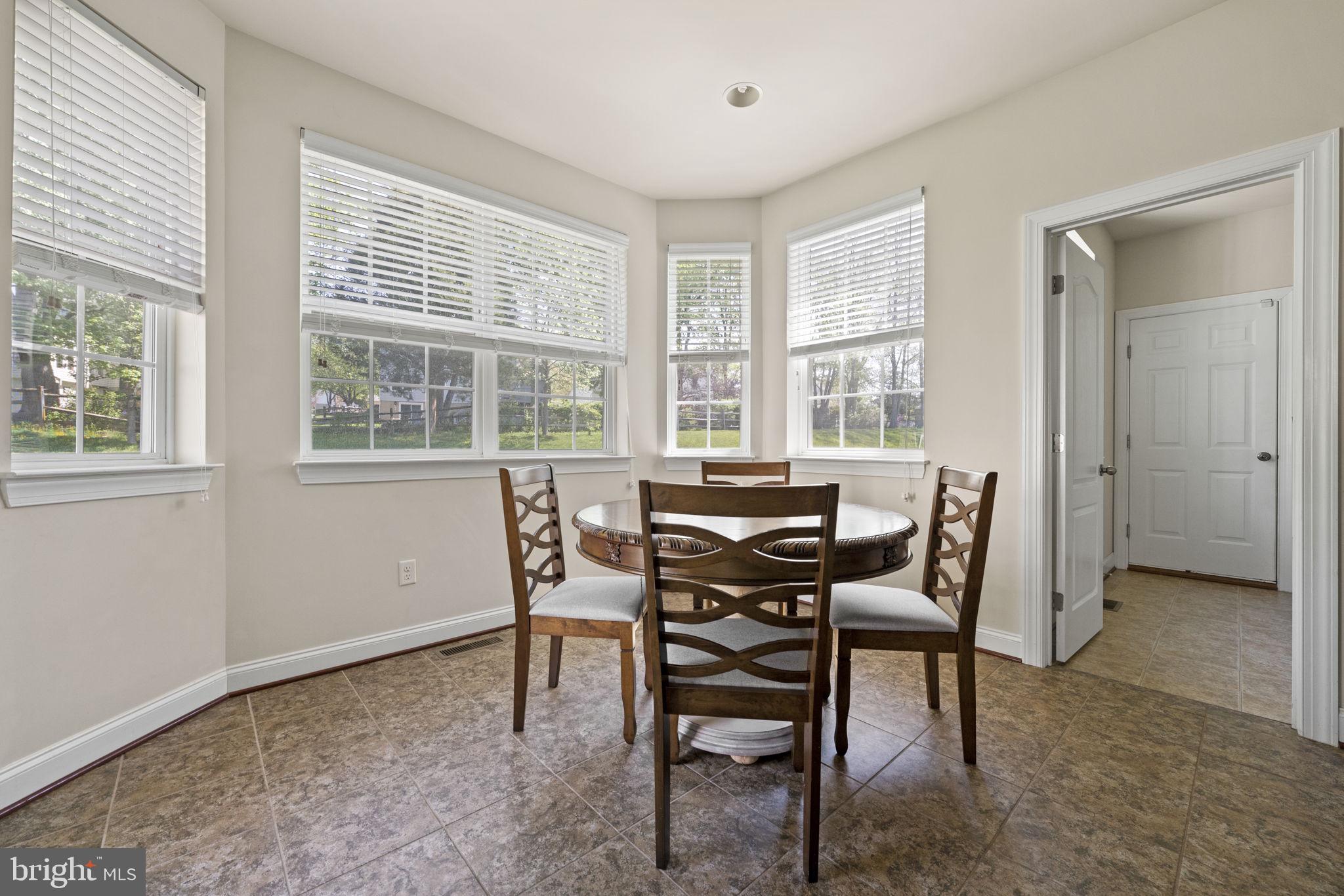 10490 Stansfield Road Laurel, MD 20723 - Photo 6 of 36 Breakfast eat-in kitchen area!
