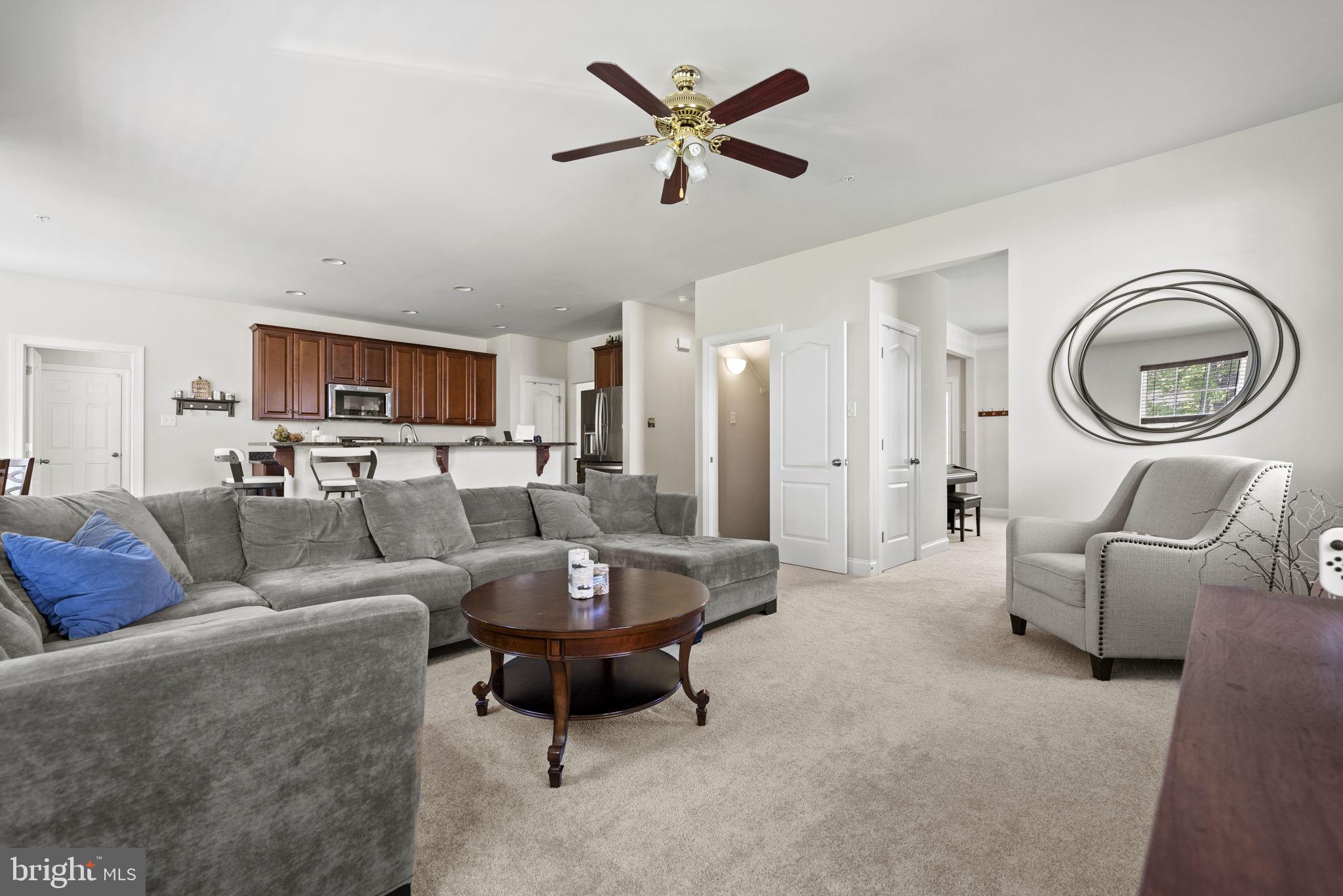 10490 Stansfield Road Laurel, MD 20723 - Photo 8 of 36 Living room