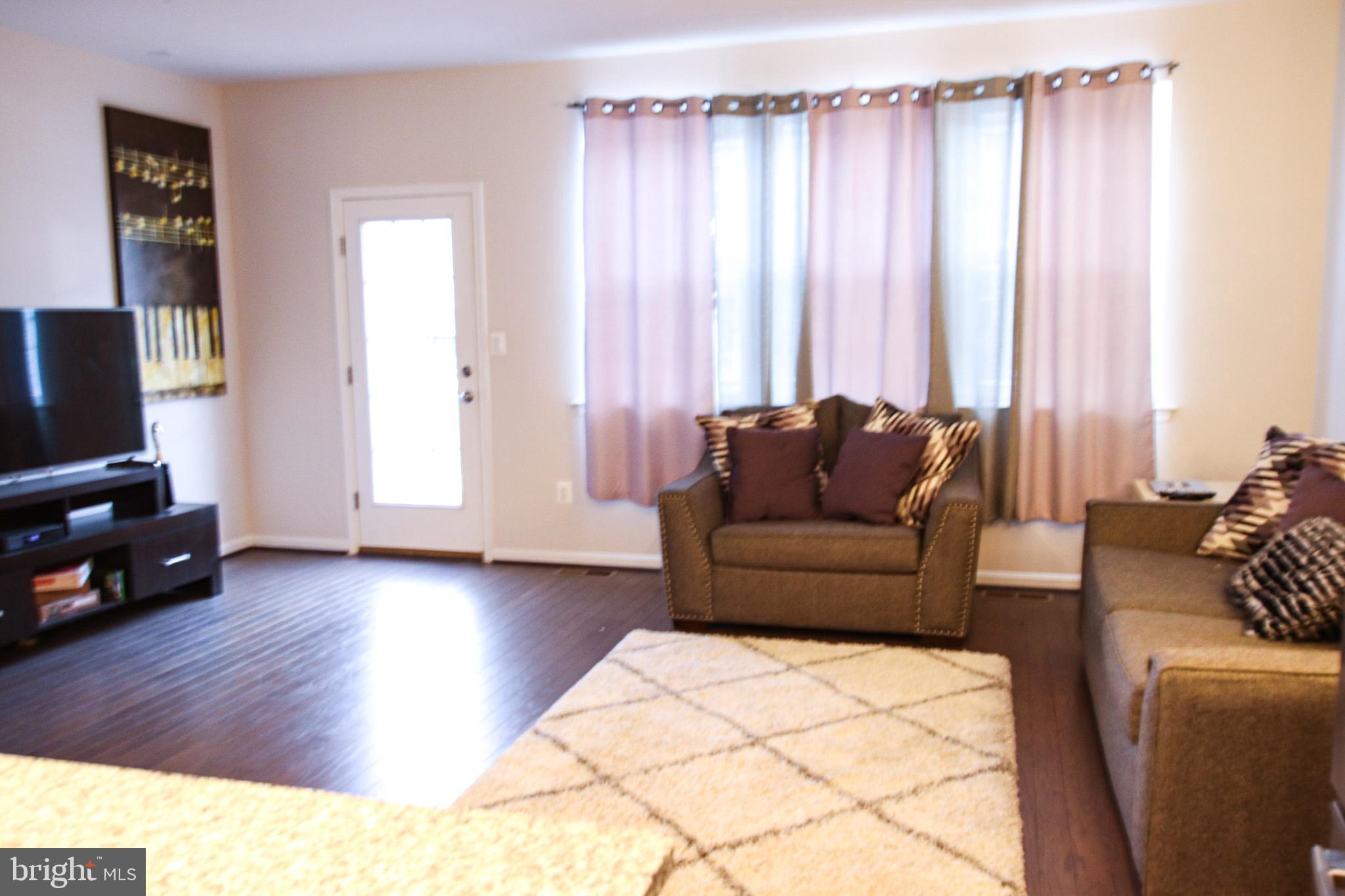 5421 Old Frederick Road Baltimore, MD 21229 - Photo 7 of 21 2nd Floor-Living Room