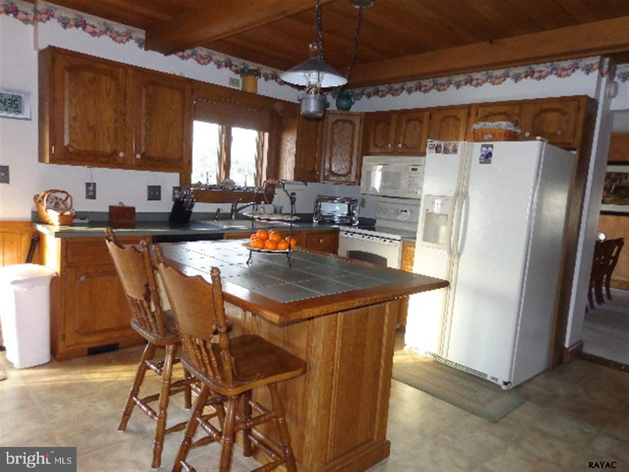 108 West McKinley Road Delta, PA 17314 - Photo 4 of 36 Gallery Image 4