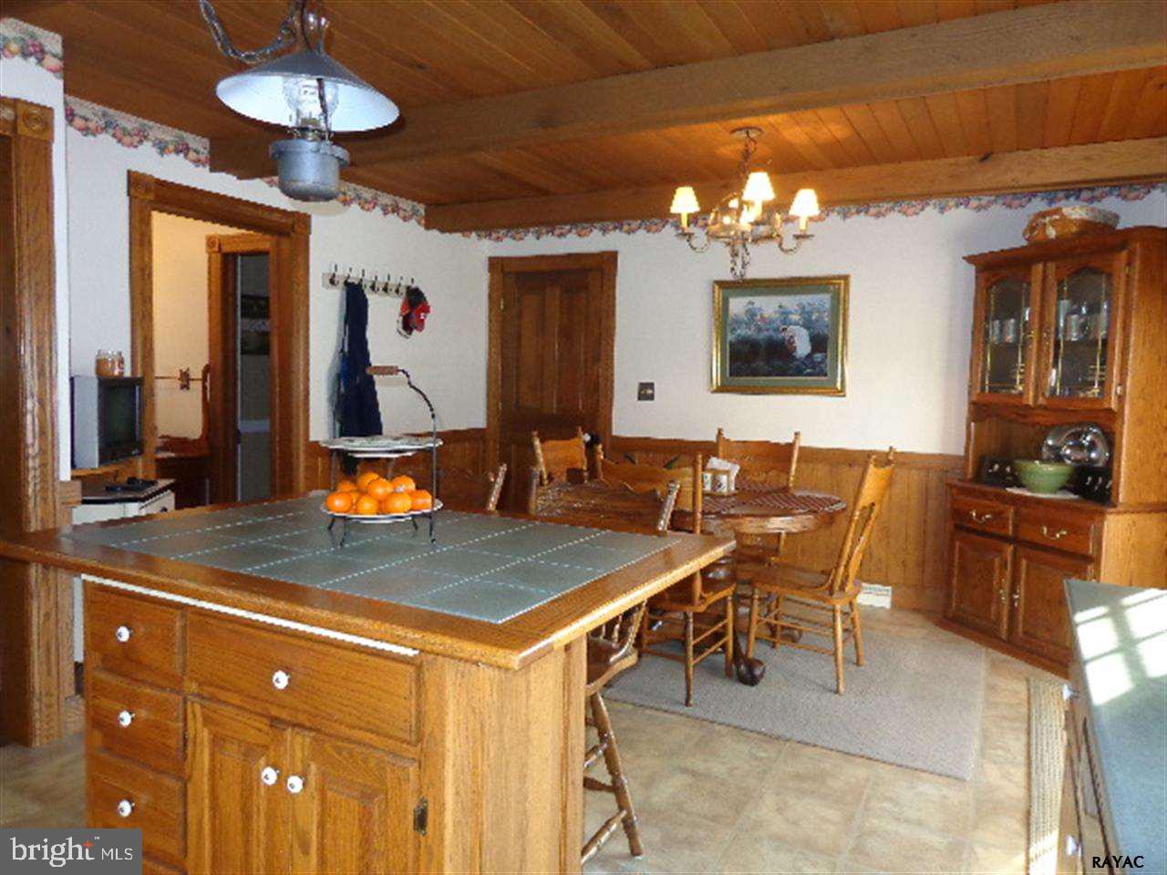 108 West McKinley Road Delta, PA 17314 - Photo 5 of 36 Gallery Image 5