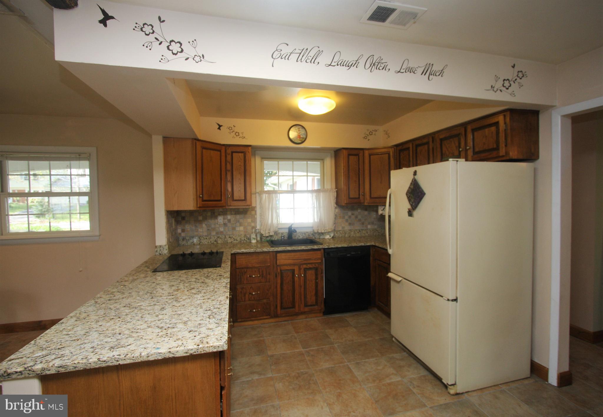 5001 West Running Brook Road Columbia, MD 21044 - Photo 5 of 26 Granite Counters