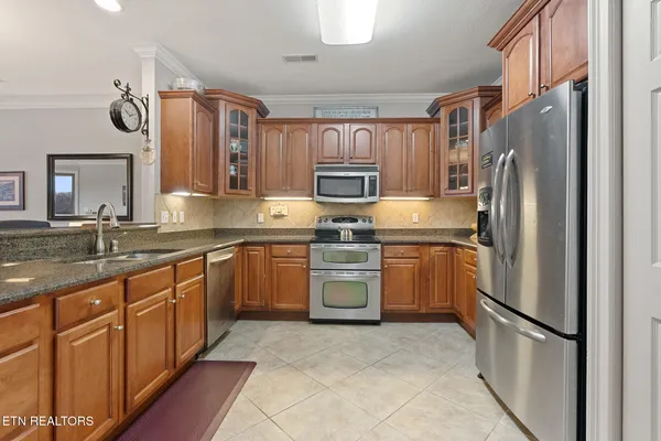 $825,000 | 2834 Lake Pointe Drive, Kingston, TN 37763