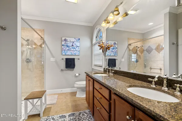 $825,000 | 2834 Lake Pointe Drive, Kingston, TN 37763