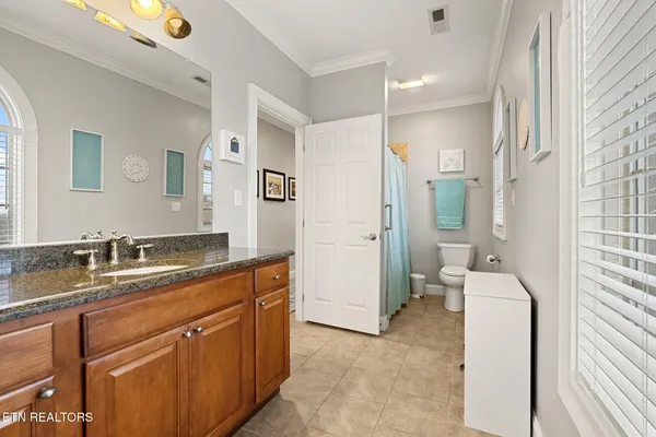 $825,000 | 2834 Lake Pointe Drive, Kingston, TN 37763