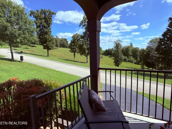 $825,000 | 2834 Lake Pointe Drive, Kingston, TN 37763