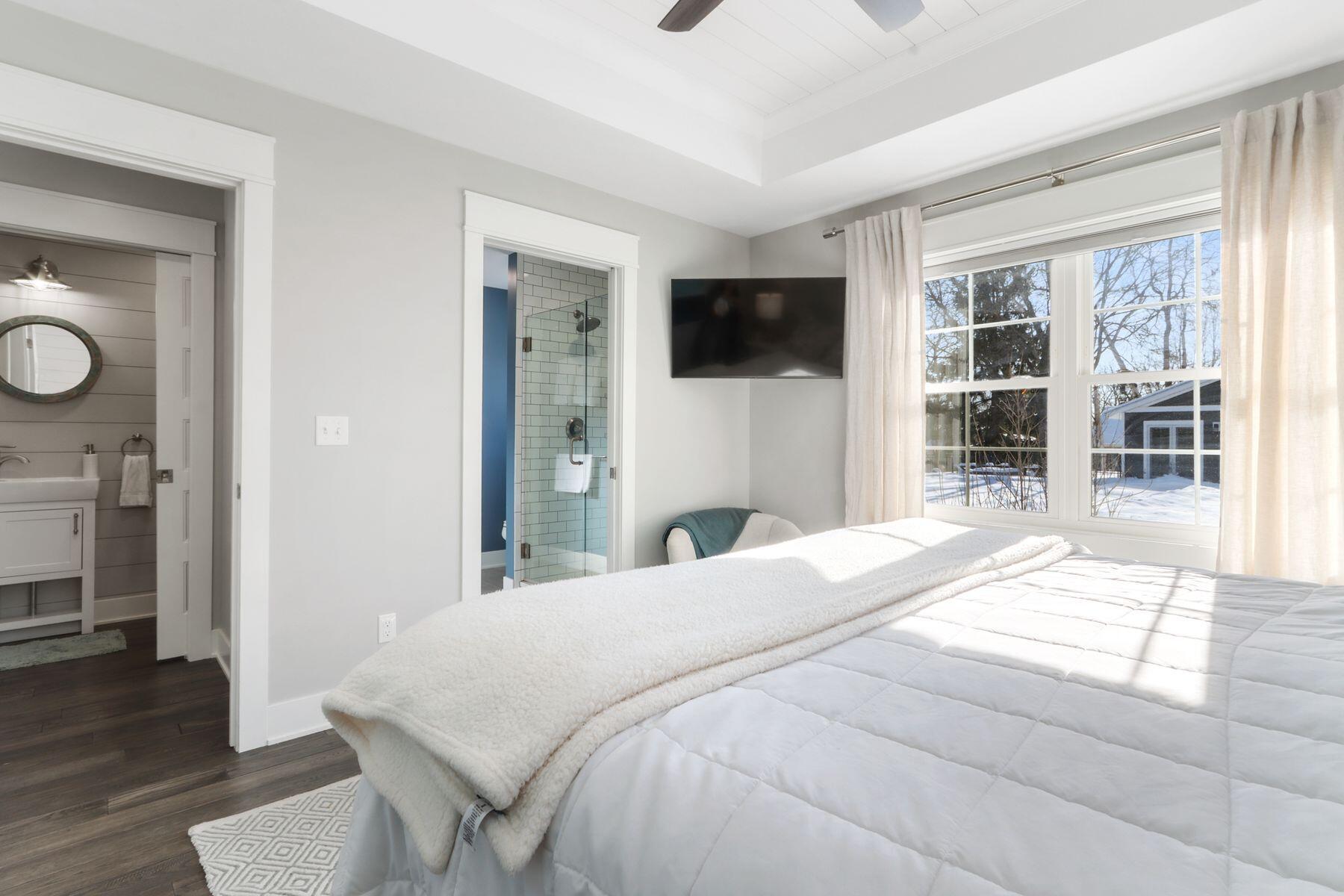 215 Wesley Street Williams Bay, WI 53191 - Photo 10 of 30 Primary Bedroom - Main Floor