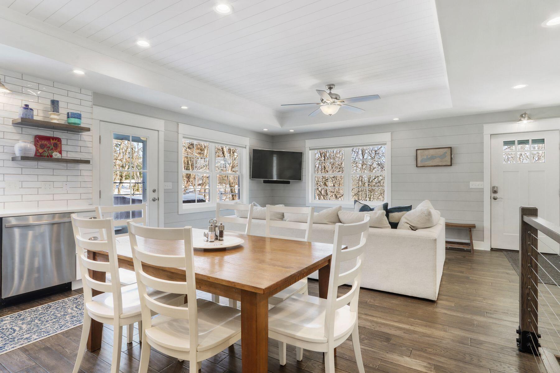 215 Wesley Street Williams Bay, WI 53191 - Photo 5 of 30 Open Layout