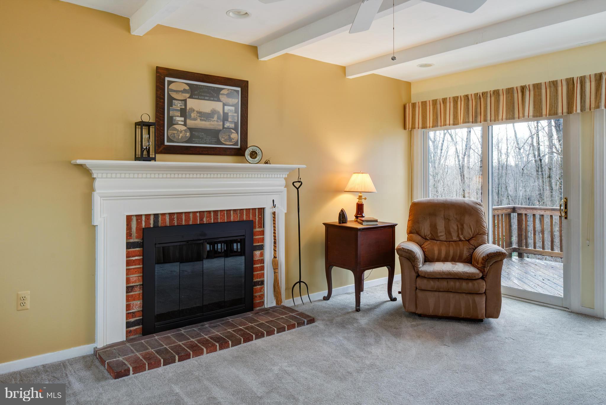 2103 Thomas View Road Reston, VA 20191 - Photo 14 of 26 Family Room