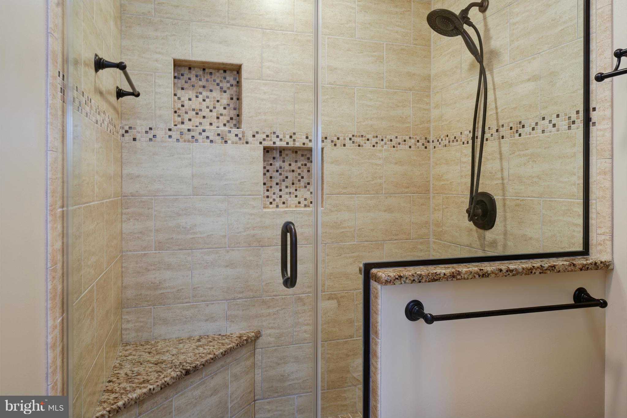 2103 Thomas View Road Reston, VA 20191 - Photo 18 of 26 Bath (Master)