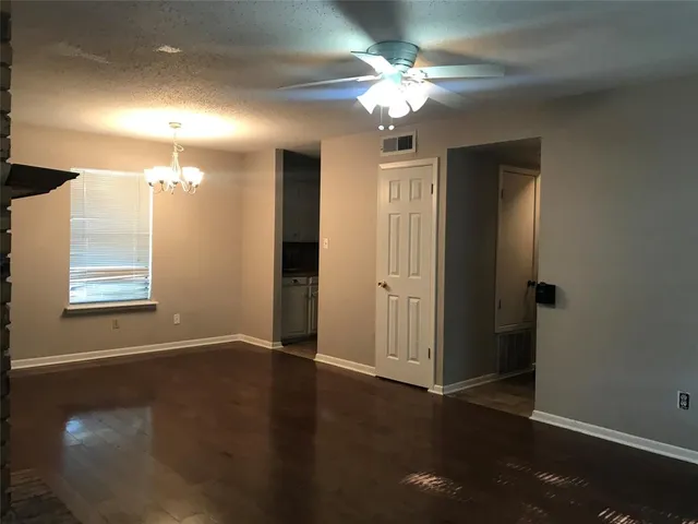 $1,350 | 300 Jackson Avenue, Bossier City, LA 71112