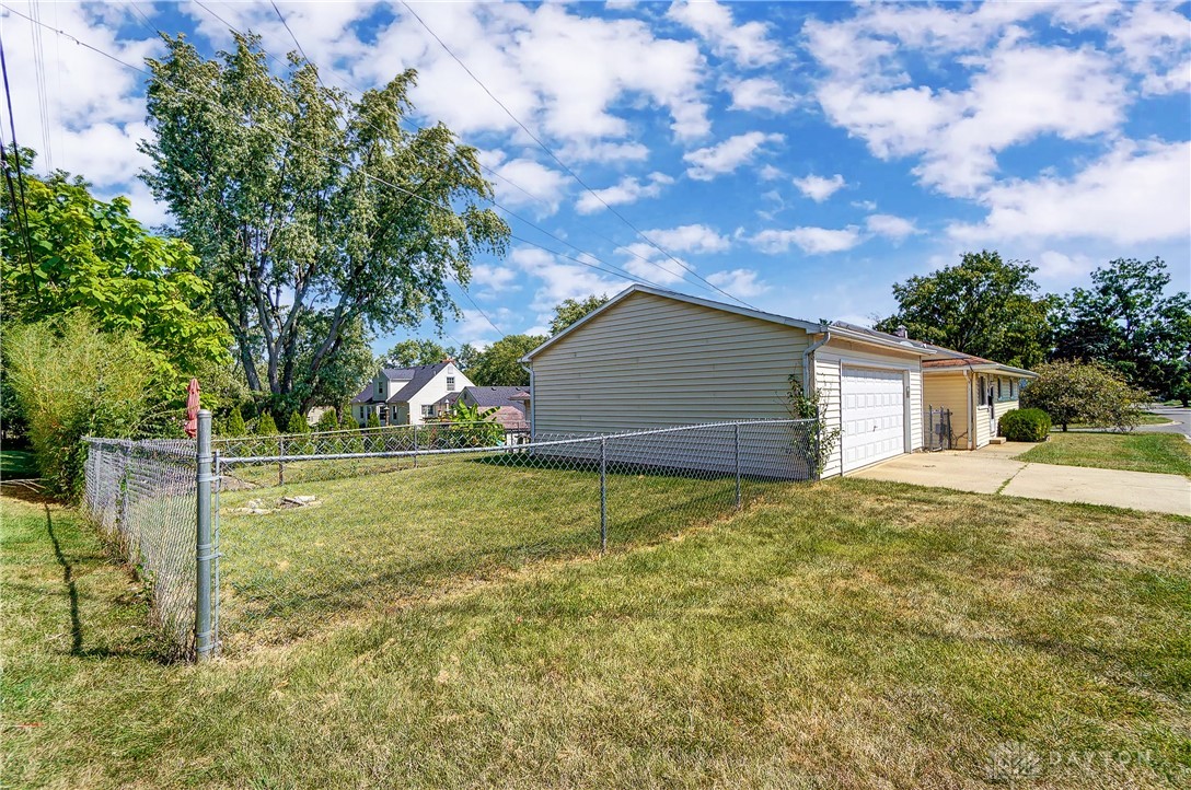 1645 Brownleigh Road Dayton, OH 45429 - Photo 40 of 40