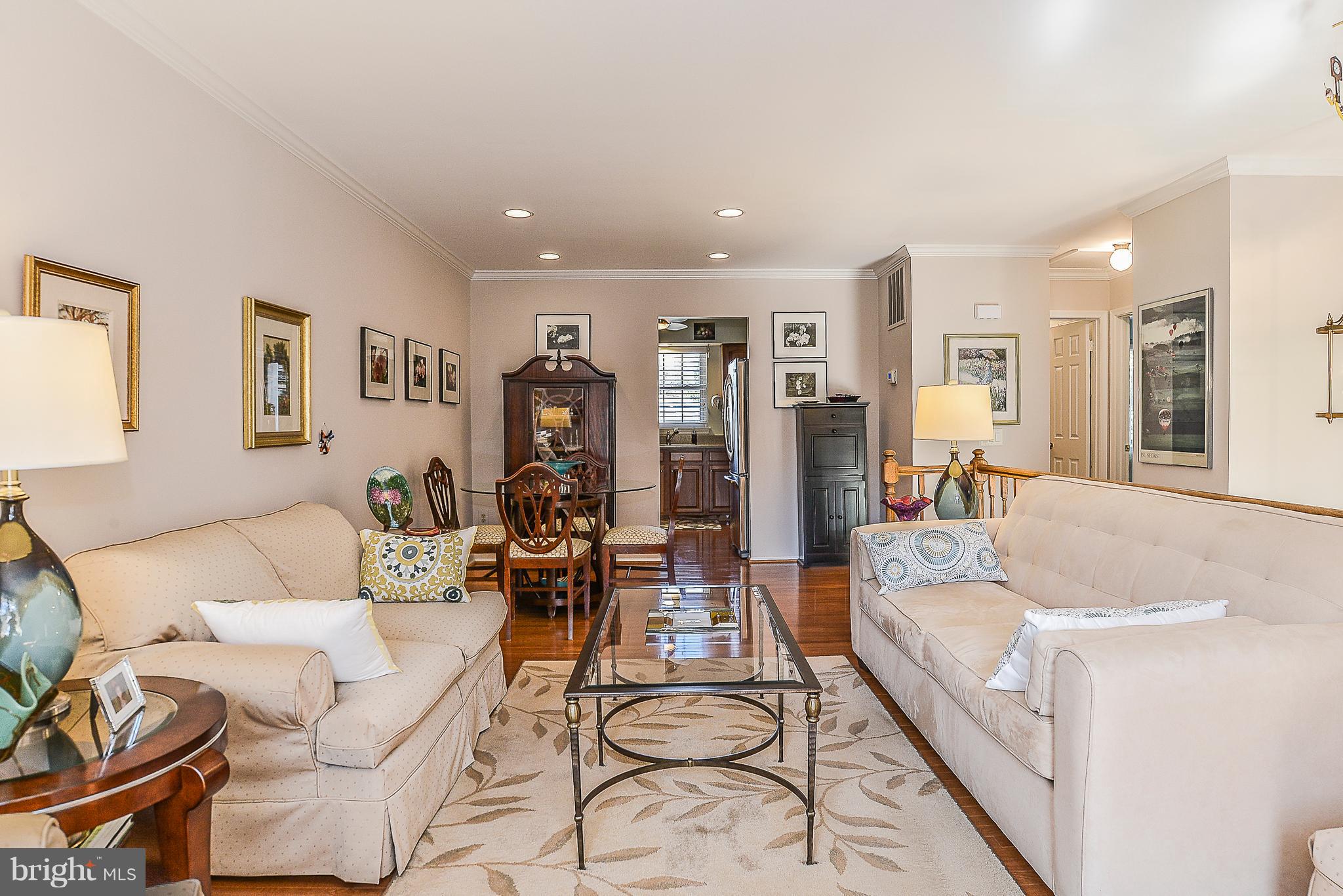 10503 Reed's Landing Circle Burke, VA 22015 - Photo 7 of 30 Living Room