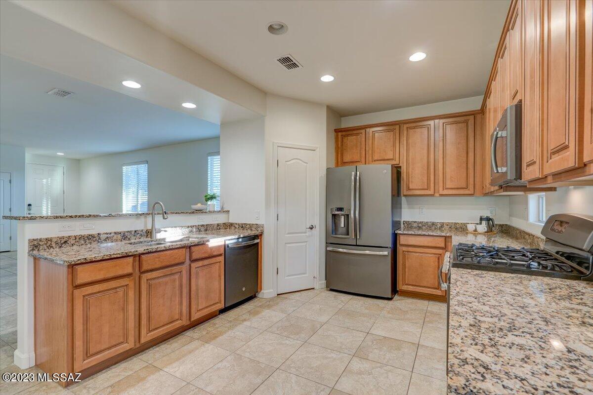 12911 North Shell Traders Court Tucson, AZ 85755 - Photo 8 of 42