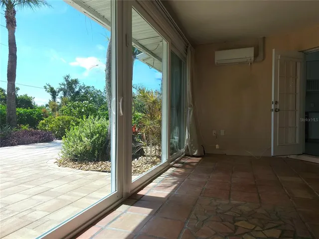 $674,500 | 5207 86th St Court West, Bradenton, FL 34210