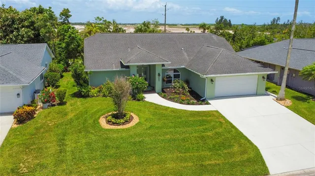 $674,500 | 5207 86th St Court West, Bradenton, FL 34210