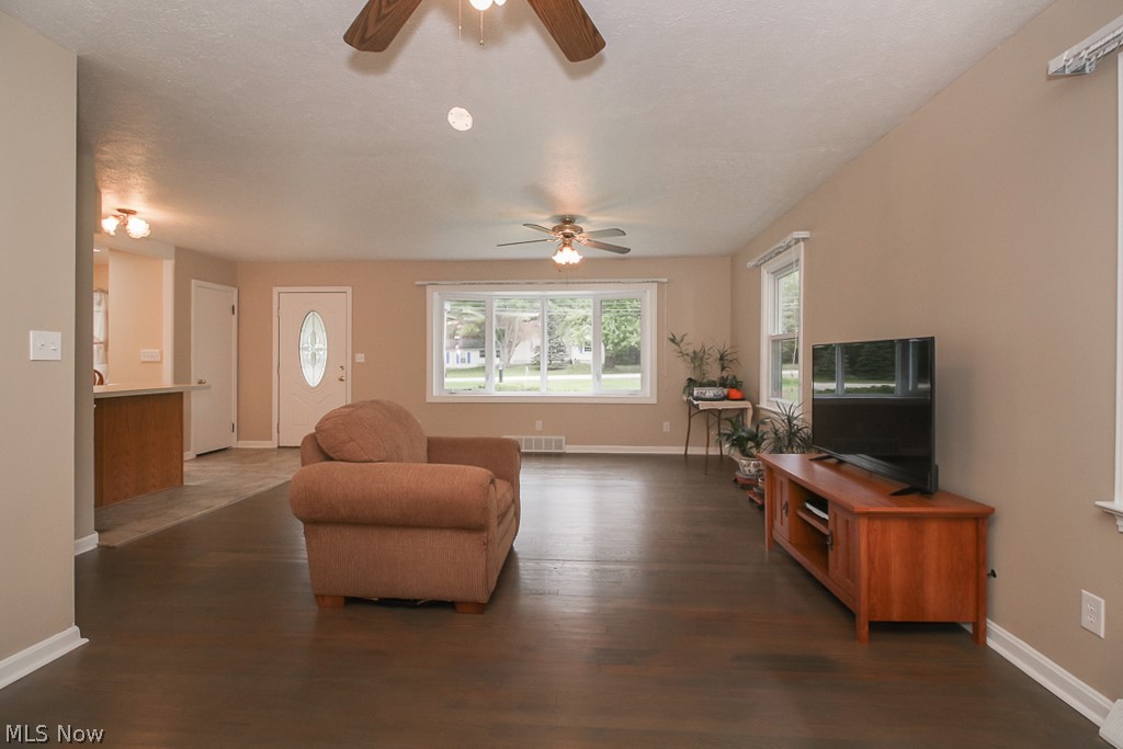 7714 Hopkins Road Mentor, OH 44060 - Photo 3 of 34 Gallery Image 3