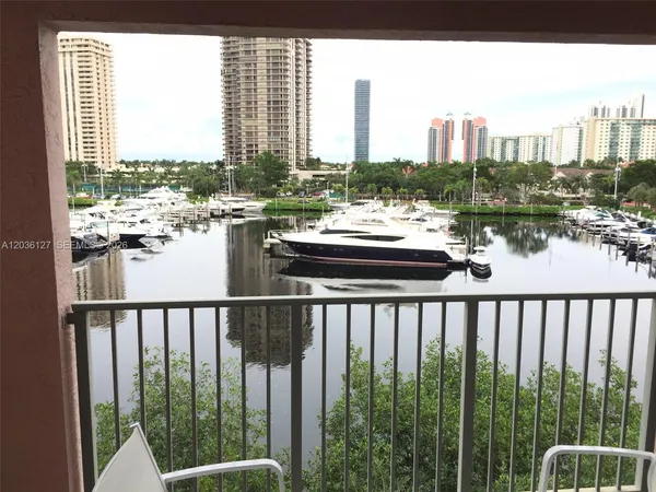 $2,999 | 19655 East Country Club Drive, Unit 6504, Aventura, FL 33180