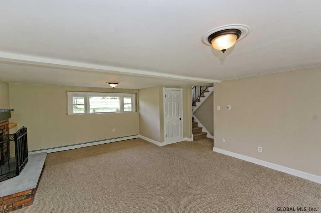 363 Currybush Road Rotterdam, NY 12306 - Photo 18 of 25 Photo 18