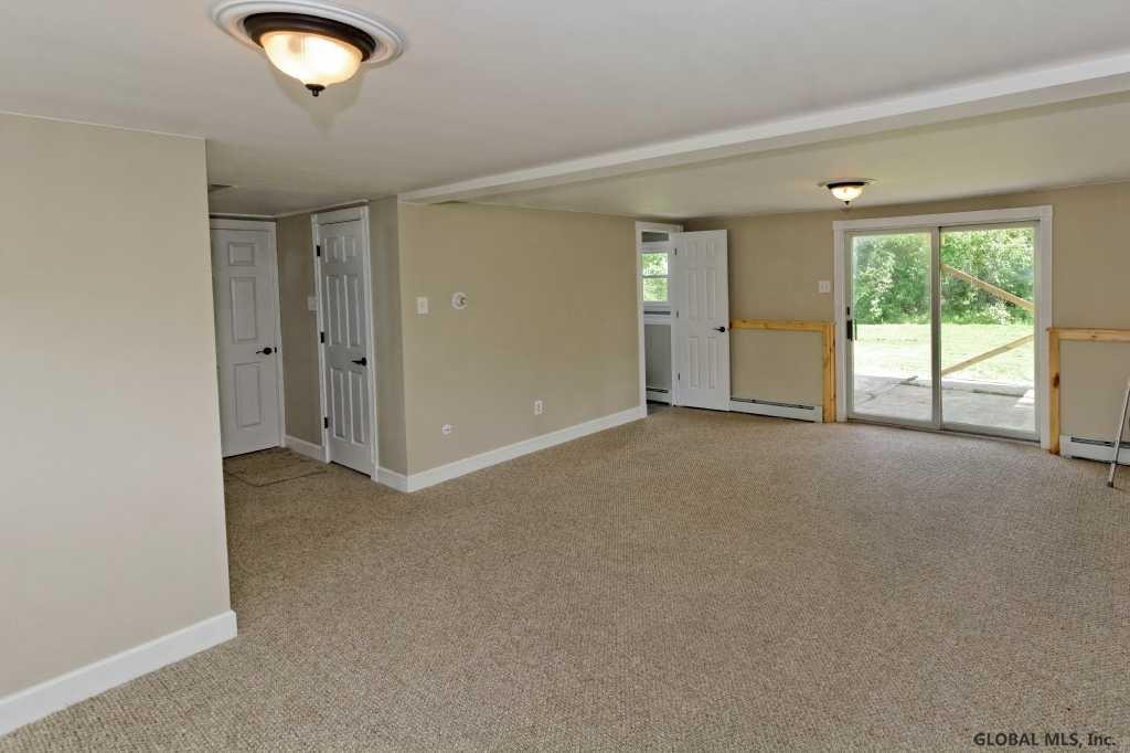 363 Currybush Road Rotterdam, NY 12306 - Photo 19 of 25 Photo 19