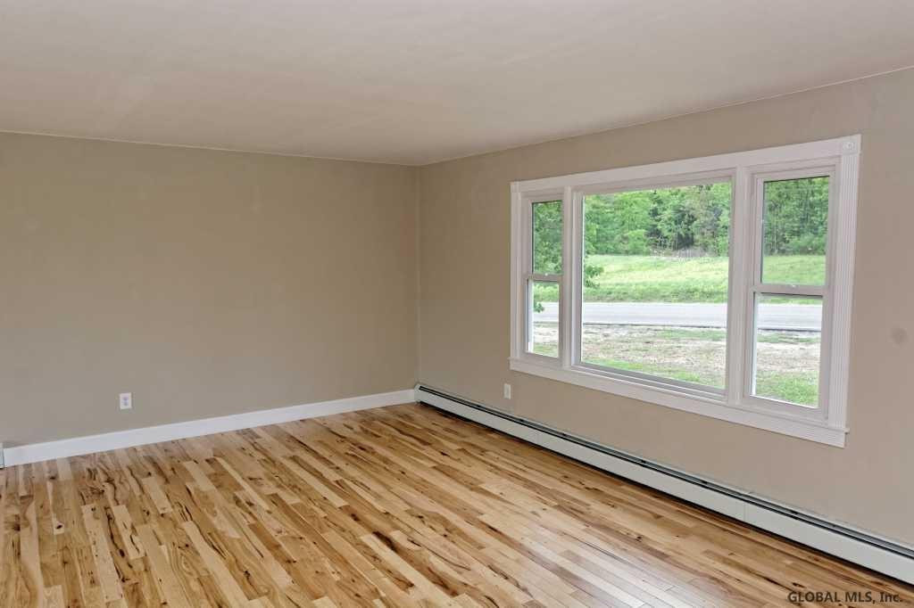 363 Currybush Road Rotterdam, NY 12306 - Photo 2 of 25 Photo 2