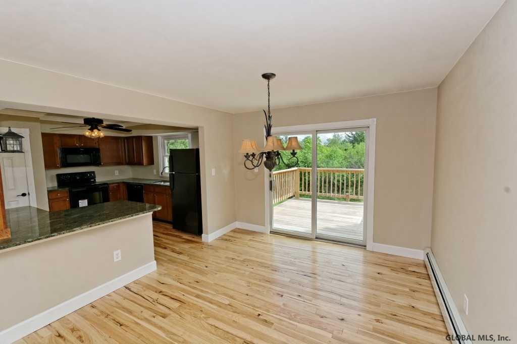 363 Currybush Road Rotterdam, NY 12306 - Photo 5 of 25 Photo 5