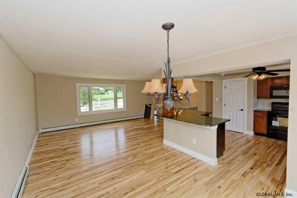 363 Currybush Road Rotterdam, NY 12306 - Photo 6 of 25 Photo 6