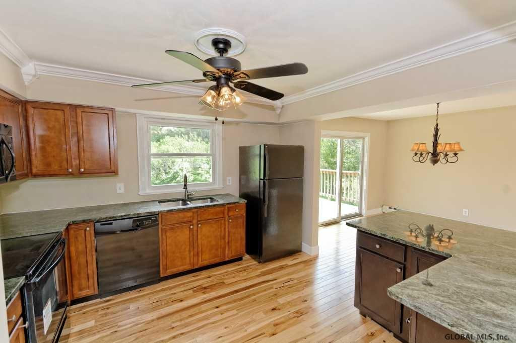 363 Currybush Road Rotterdam, NY 12306 - Photo 10 of 25 Photo 10