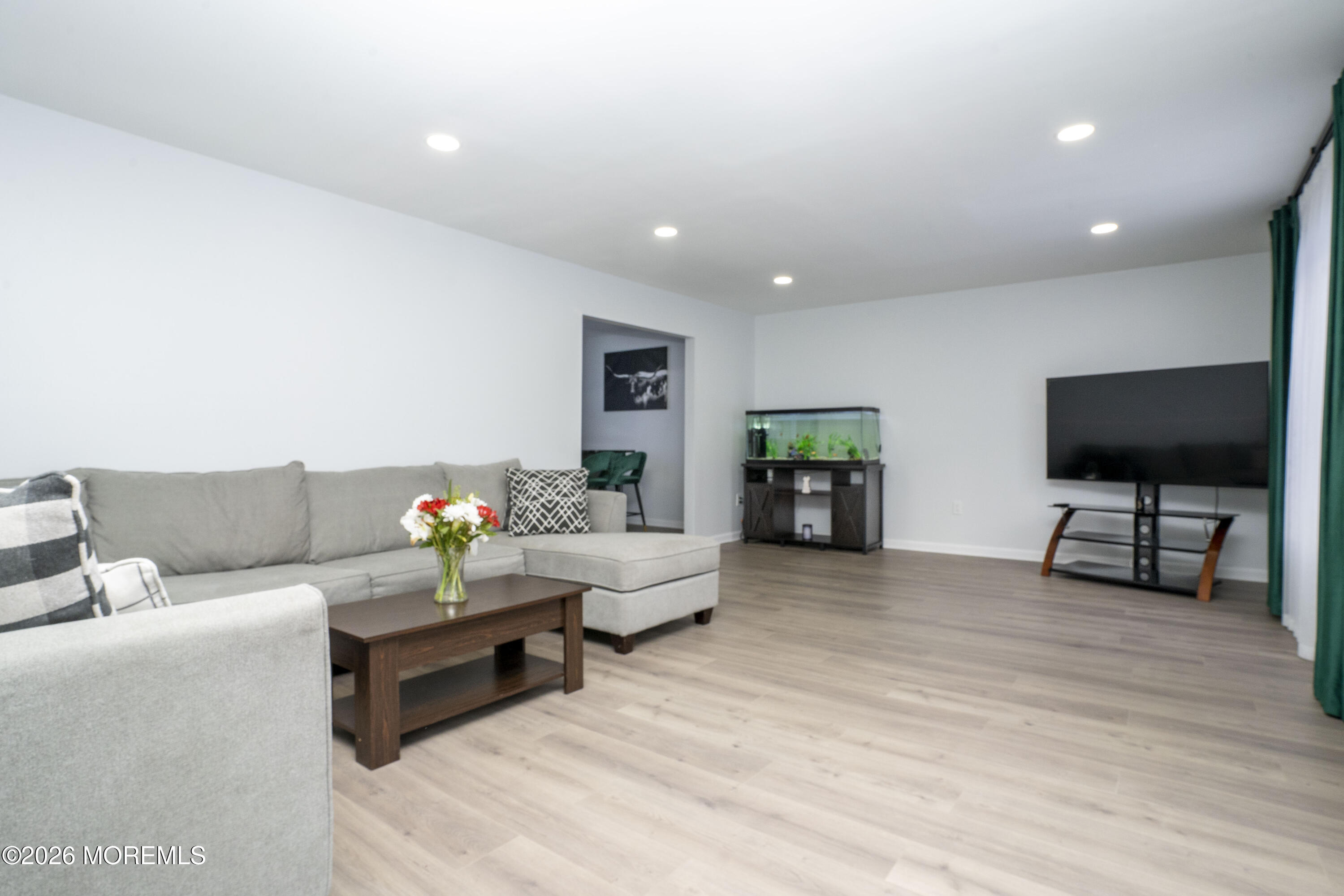 29 Maple Street Middletown, NJ 07758 - Photo 3 of 33 3) 68055-69ad7fc165a06