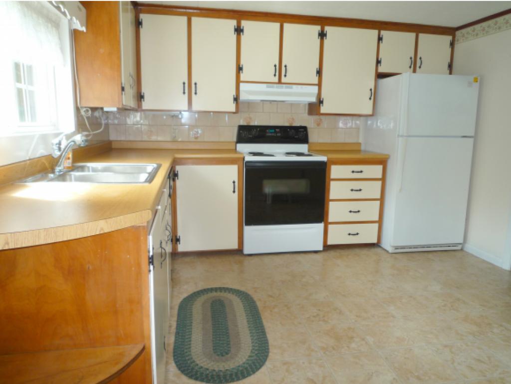 159 Wentworth Road Brookfield, NH 03872 - Photo 11 of 24