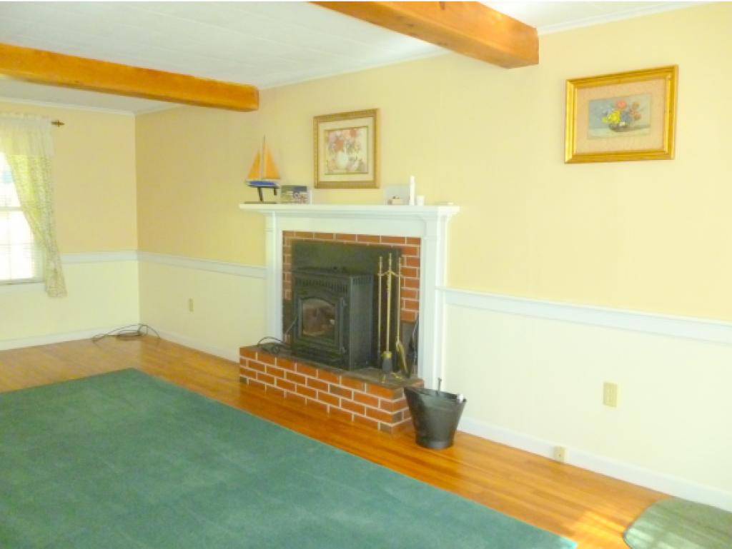 159 Wentworth Road Brookfield, NH 03872 - Photo 8 of 24