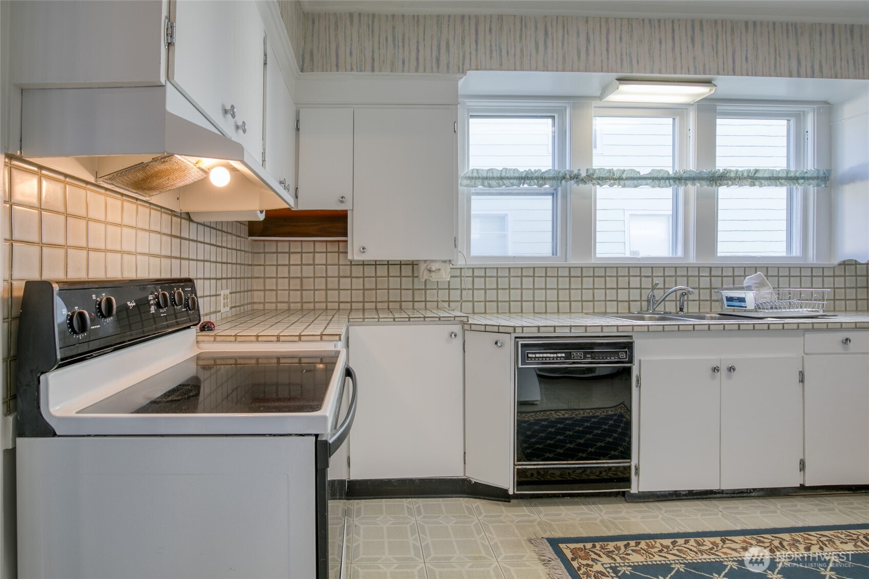 620 6th Street Hoquiam, WA 98550 - Photo 11 of 40