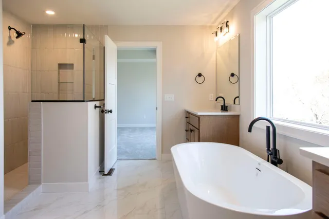 $899,000 | 5910 Freeland Court North, Hugo, MN 55038