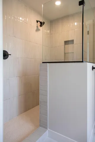 $899,000 | 5910 Freeland Court North, Hugo, MN 55038