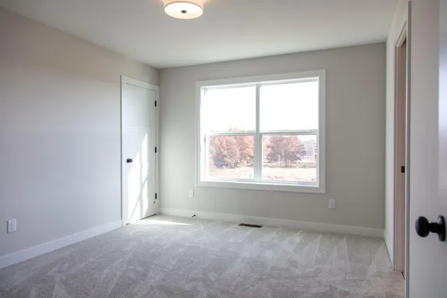 $899,000 | 5910 Freeland Court North, Hugo, MN 55038