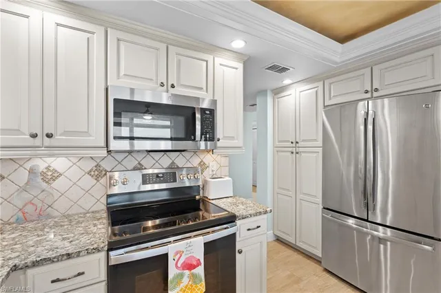 $16,000 | 9375 Gulf Shore Drive, Unit 401, Naples, FL 34108