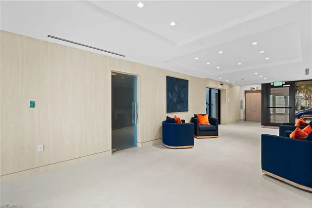 $16,000 | 9375 Gulf Shore Drive, Unit 401, Naples, FL 34108