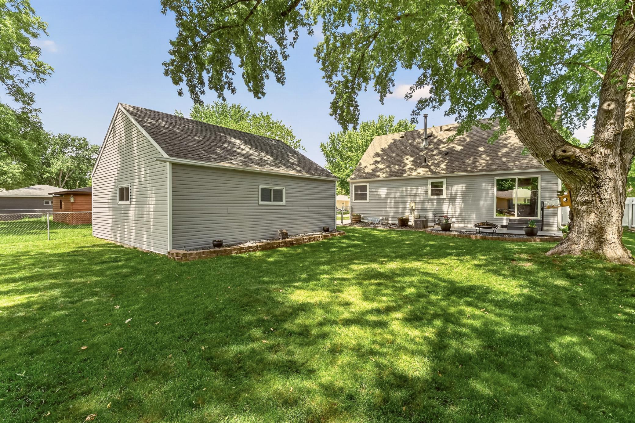 914 16 1/4 Street Southeast Rochester, MN 55904 - Photo 30 of 33